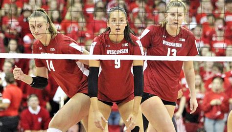 wisconsin volleyball nude pictures|Nude photo leak of Wisconsin womens volleyball team has police。